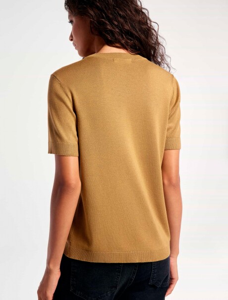 BLUSA DE MANGA CORTA EN PUNTO MARRÓN