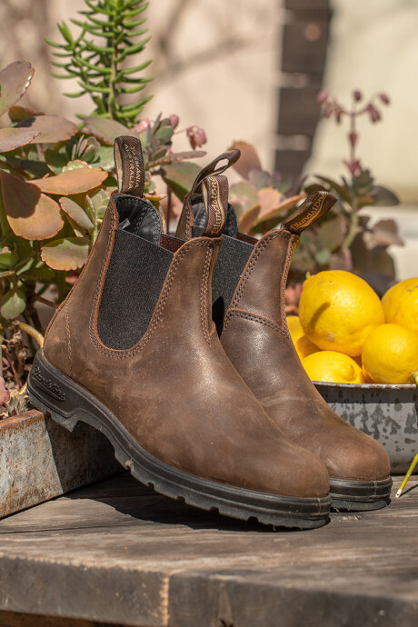 Botas 1609 Elastic Side V Cut Antique Brown