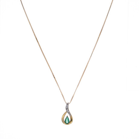 Conjunto de colgante y cadena de oro 9 ktes con esmeralda y circonias. Conjunto de colgante y cadena de oro 9 ktes con esmeralda y circonias.