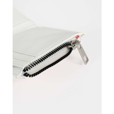 Billetera Cuerina Solapa Flores Estampado Rayas