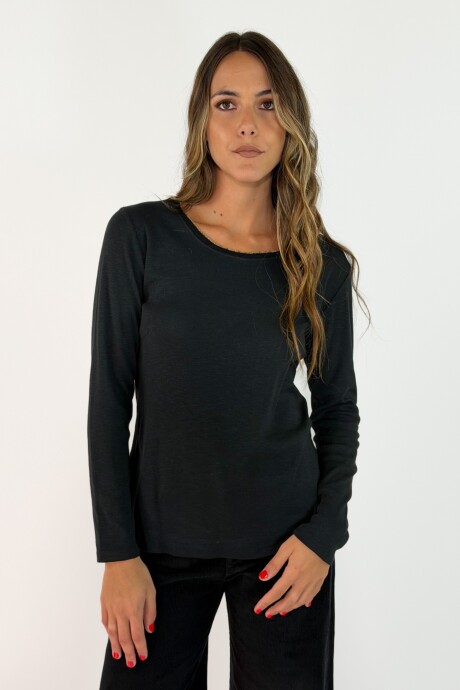 REMERA VENUS Negro