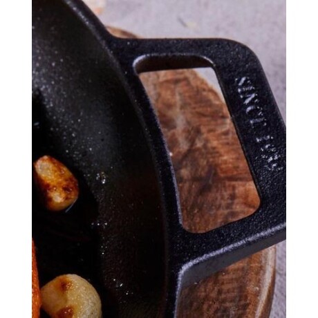 Plancha de Hierro fundido curado Victoria 25x25cm Negro