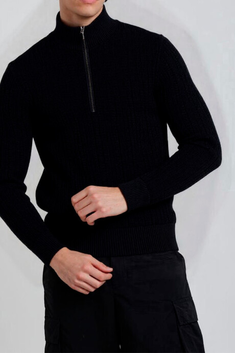 SWEATER MAGNO Negro