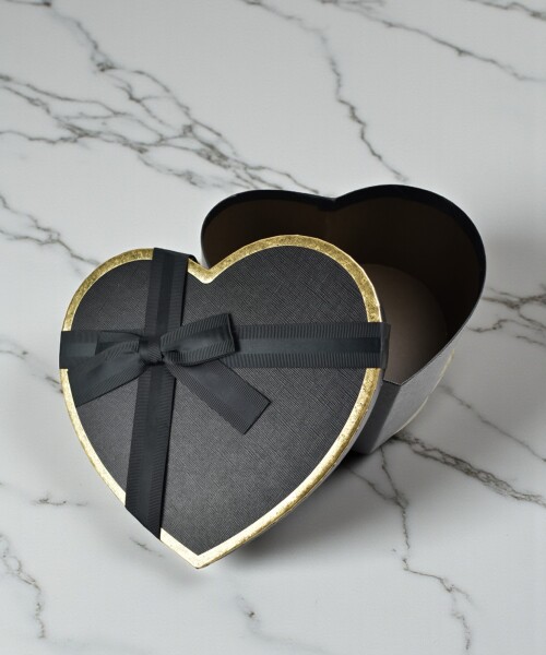 Caja Rigida Corazon 21 cm NEGRO