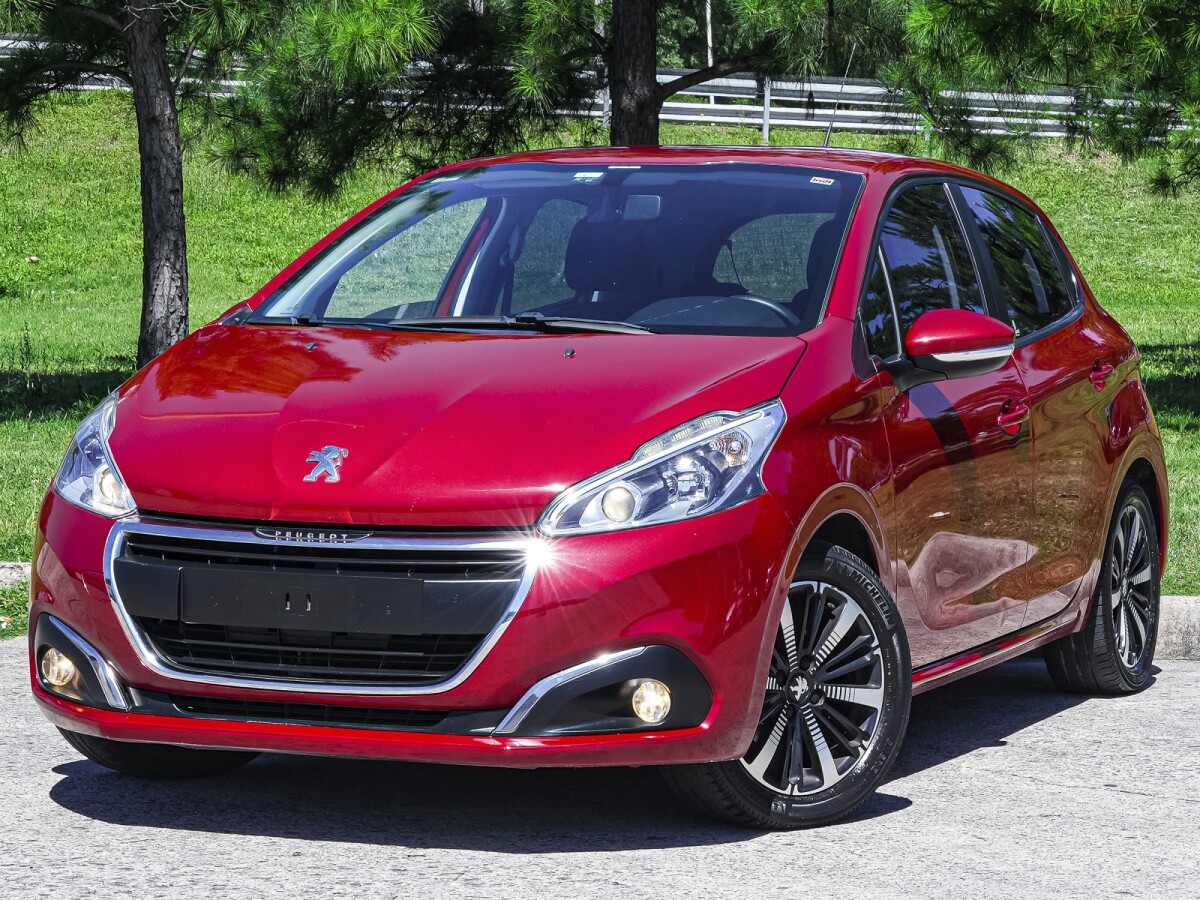 Peugeot 208 Active 1.2 Extra Full 2018 EXCELENTE ESTADO! Peugeot 208 Active 1.2 Extra Full 2018 EXCELENTE ESTADO!