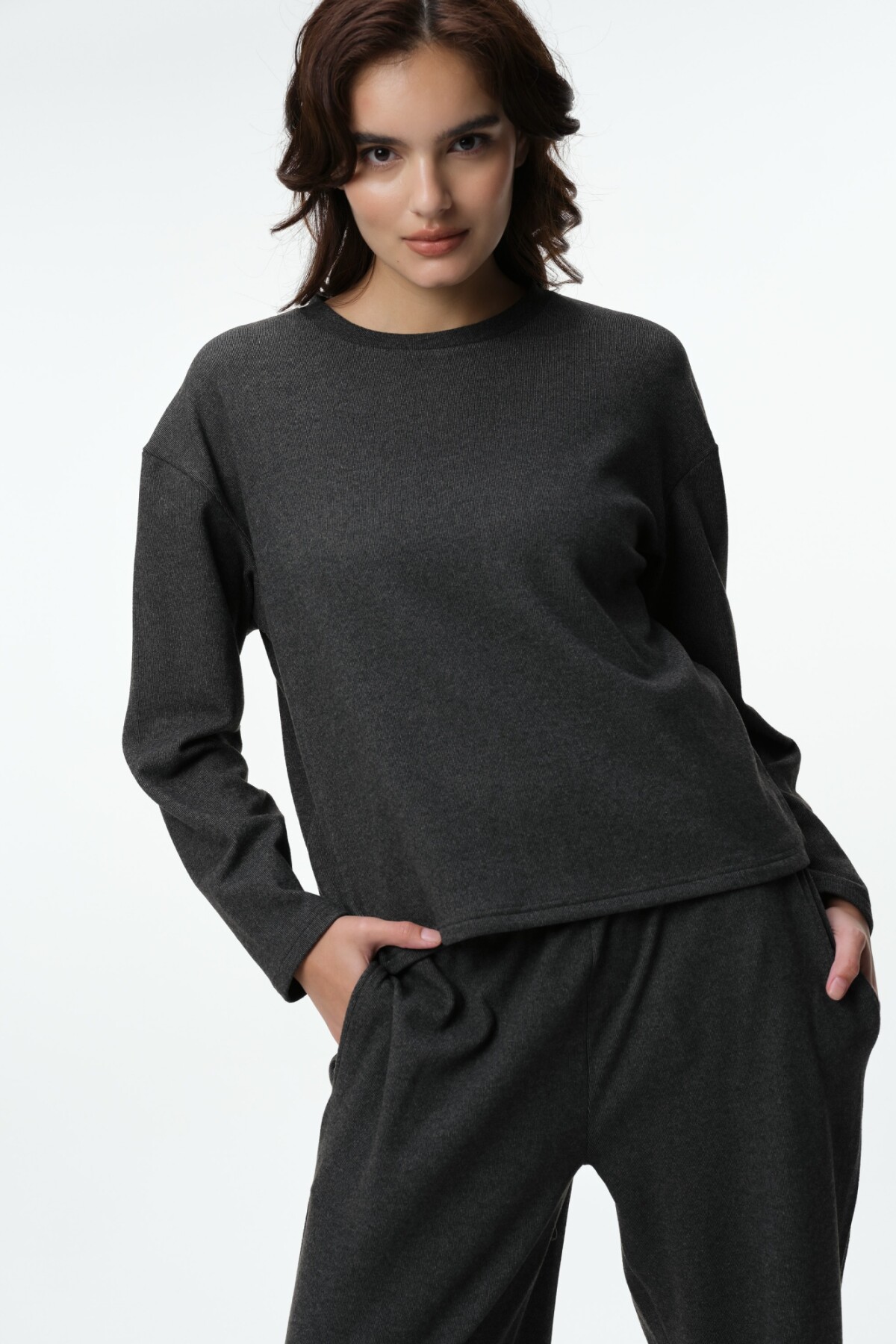 Buzo Robyn Gris Oscuro