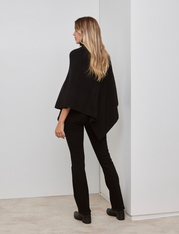 Poncho Trenza NEGRO