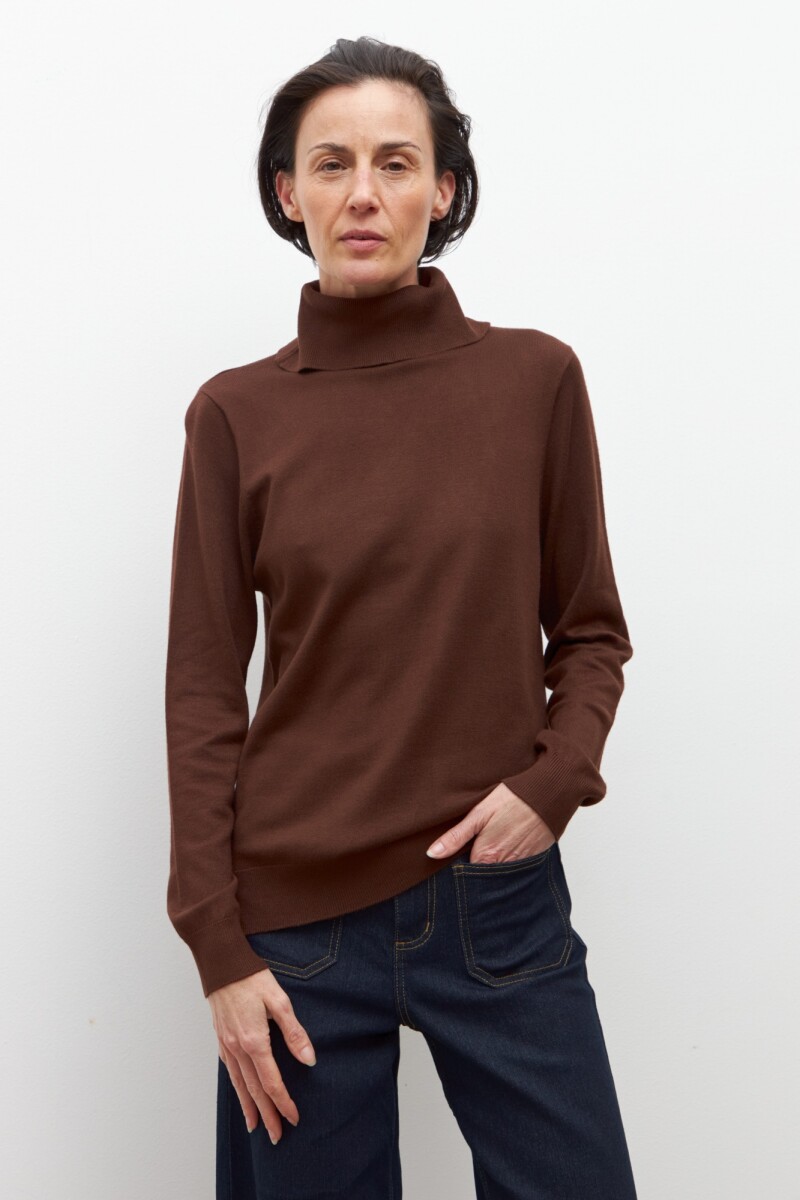 Polera básica chocolate