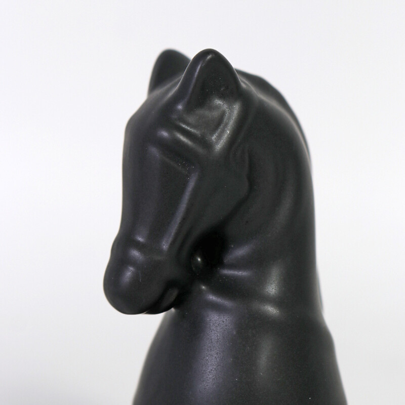 FIGURA CERAMICA NEGRA CABALLO DE AJEDREZ 4.5X10CM Unica