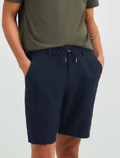 BERMUDA BÁSICA MODELO CHINO AZUL