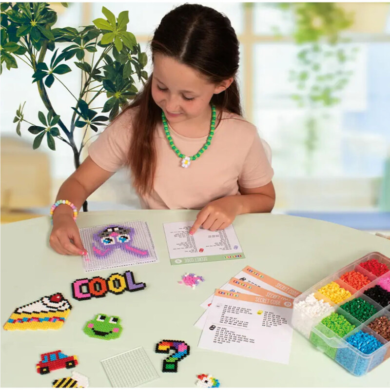 Cuentas para planchar Box de colores 12.000 piezas Hama Beads Playbox Cuentas para planchar Box de colores 12.000 piezas Hama Beads Playbox