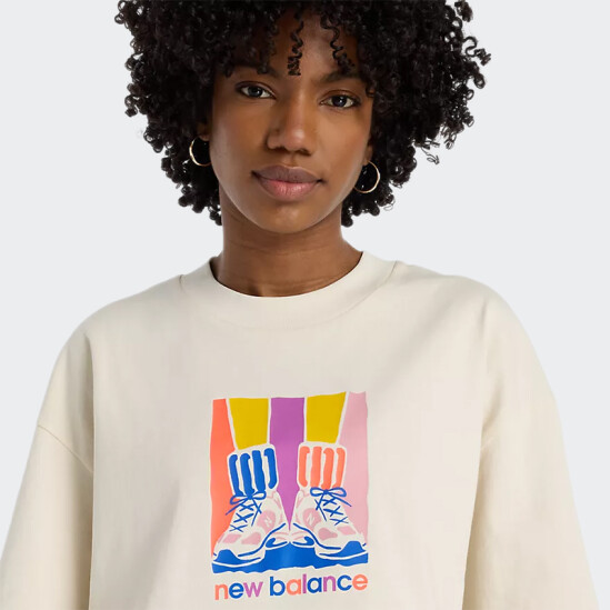 Remera New Balance Gradient Shoes Beige