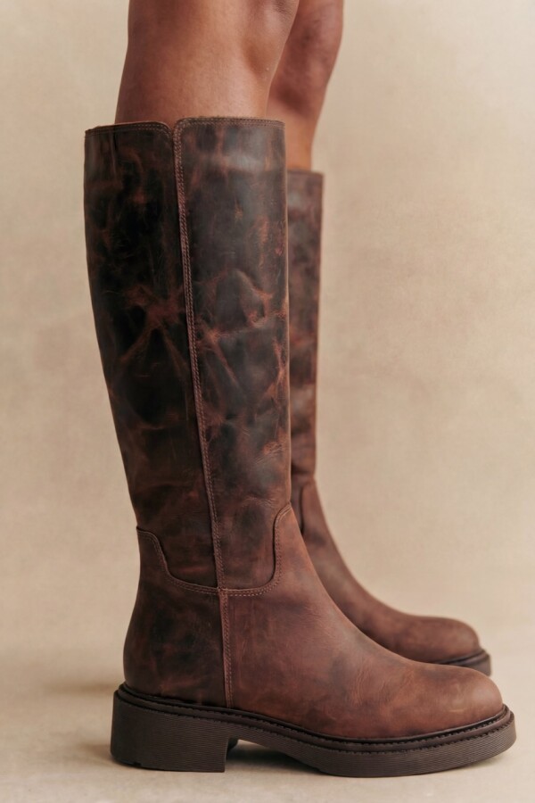 Bota Caña Alta Chocolate