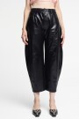 PANTALÓN SILUETA GLOBO Negro