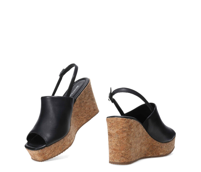 Sandalia con plataforma Preto