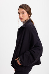 Campera Travel Negro