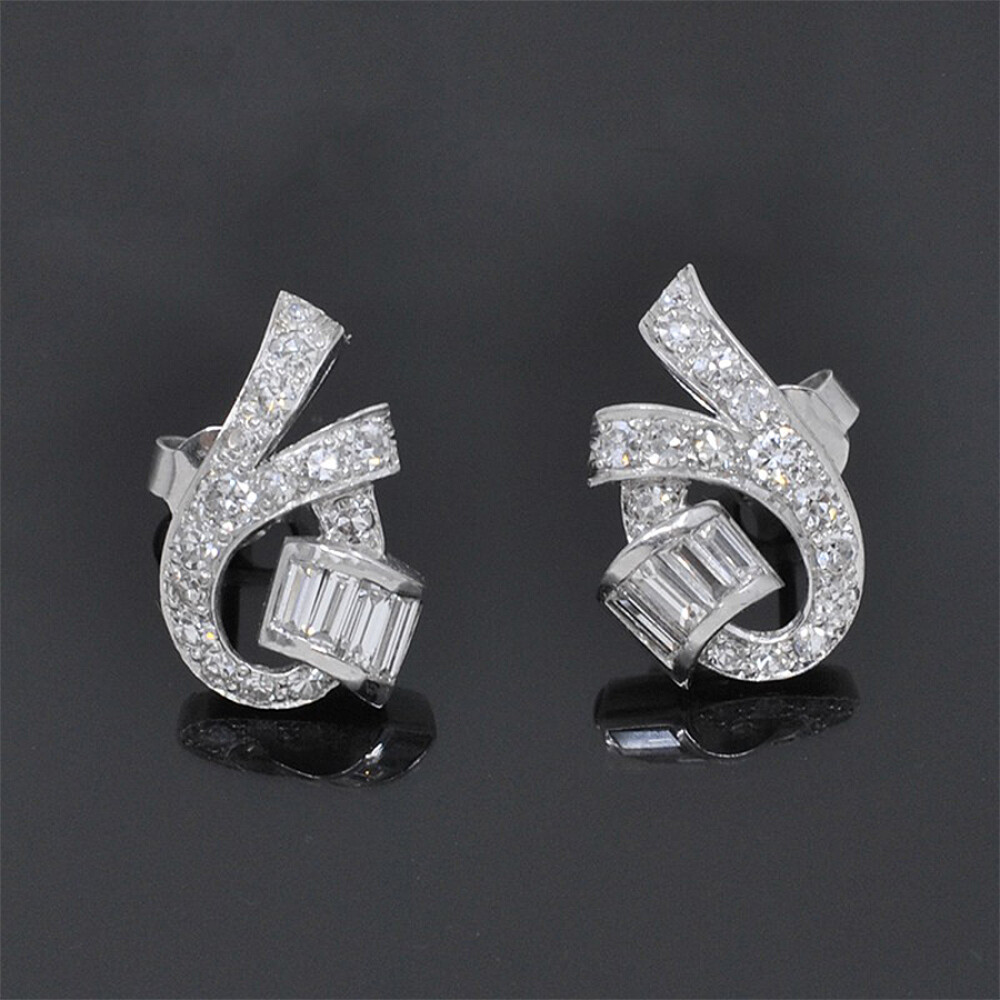 Caravanas En Oro 18K Blanco Con Brillantes Caravanas En Oro 18K Blanco Con Brillantes