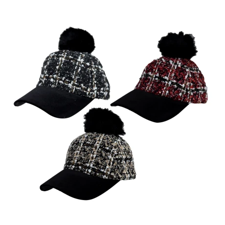 Gorro con visera y pompón cuadrille Gorro con visera y pompón cuadrille