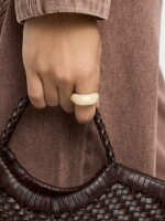 Anillo Con Detalle Efecto Piedra beige