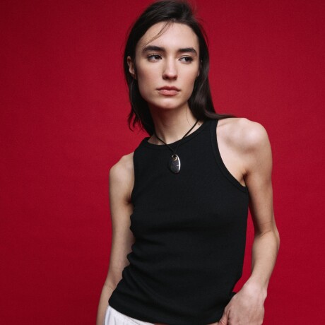 REMERA KLINT Negro