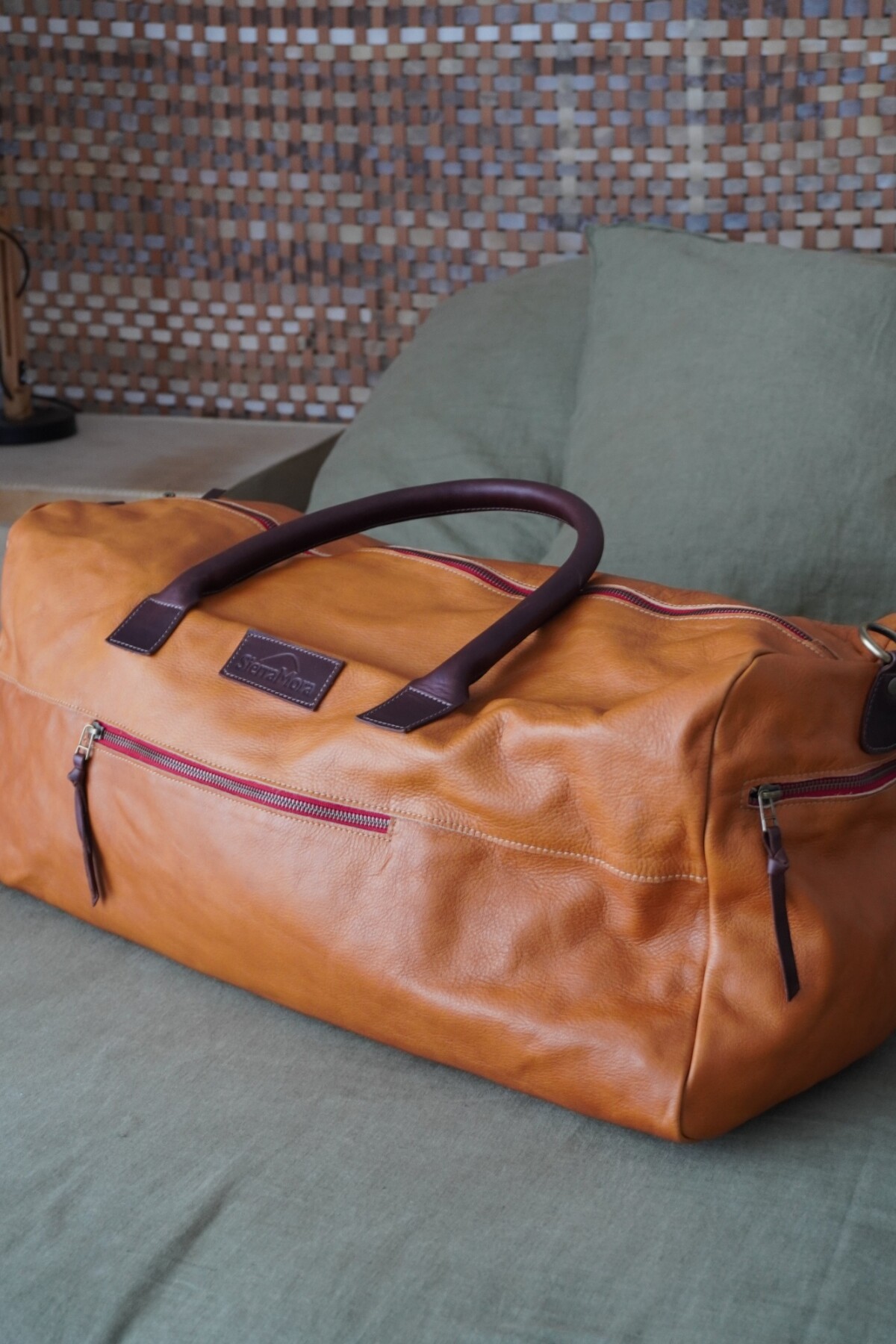 Weekender Bag Honey Red Zip