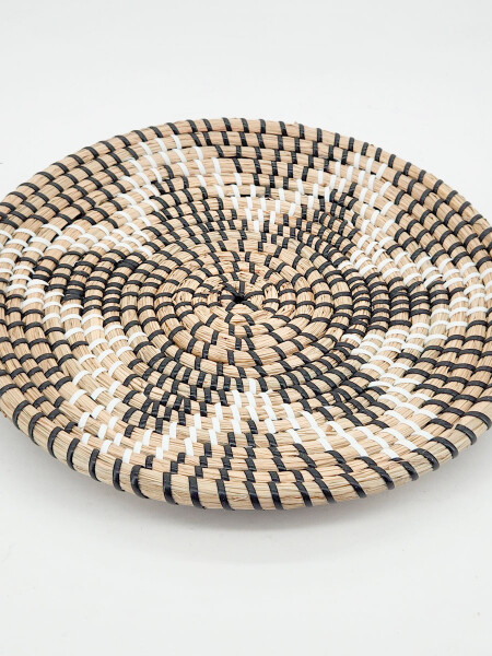 BANDEJA REDONDA TEJIDA MARRON