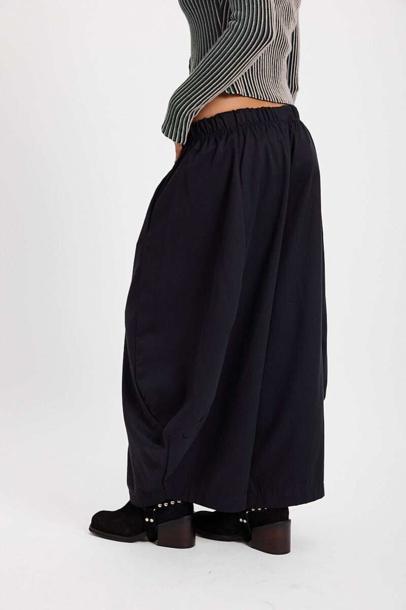 Pantalon Versatil Negro