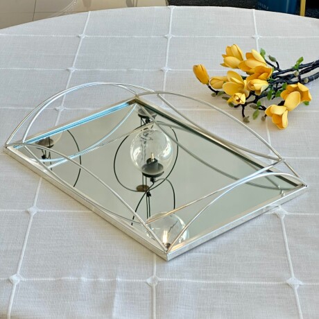 Bandeja Metálica Rectangular Espejada 44cm x 30cm Bandeja Metálica Rectangular Espejada 44cm x 30cm