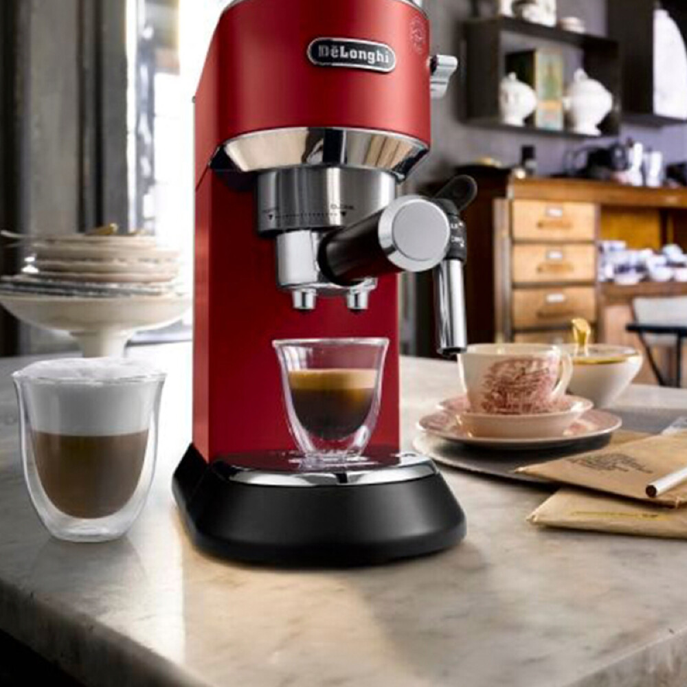 CAFETERA DELONGHI DEDICA ROJA EC685R rojo