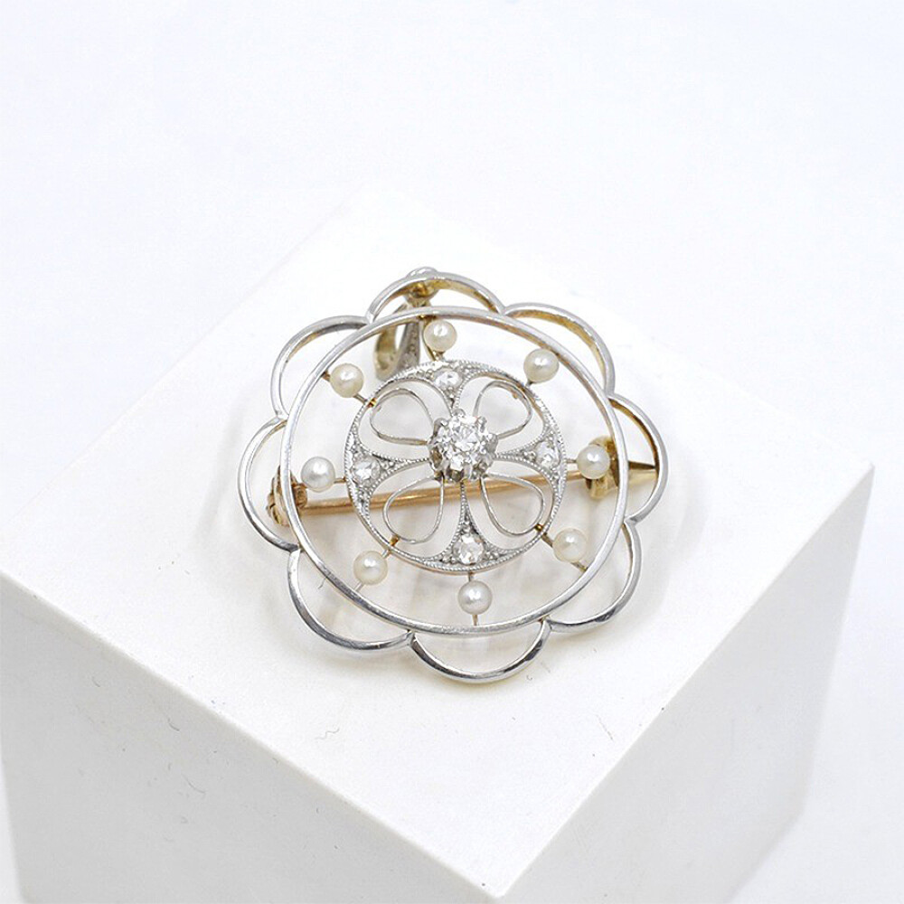 Colgante/ Prendedor en Oro 18 K Brillante, Diamantes Y Perlas De Cultivo Colgante/ Prendedor en Oro 18 K Brillante, Diamantes Y Perlas De Cultivo