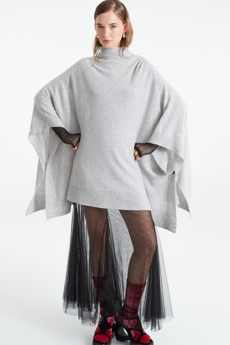 PONCHO TEJIDO Gris