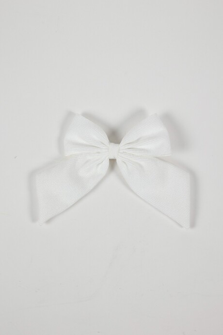 Broche Ashley Blanco