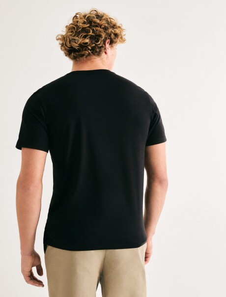 CAMISETA BÁSICA MANGA CORTA CUELLO EN V NEGRO