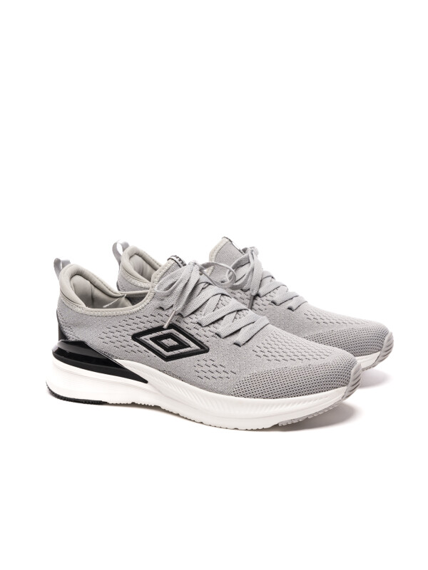 Calzado Endurance Umbro Hombre 005