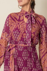 VESTIDO VIOLETA PERSA Magenta