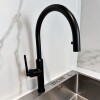 Grifería de cocina Monocomando de mesada extensible Negro Mate Grifería De Cocina Monocomando De Mesada Extensible Negro Mate