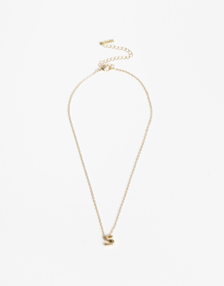 Cadena Corta con Dije Letras Collar Con Dije Metal. - Dorado