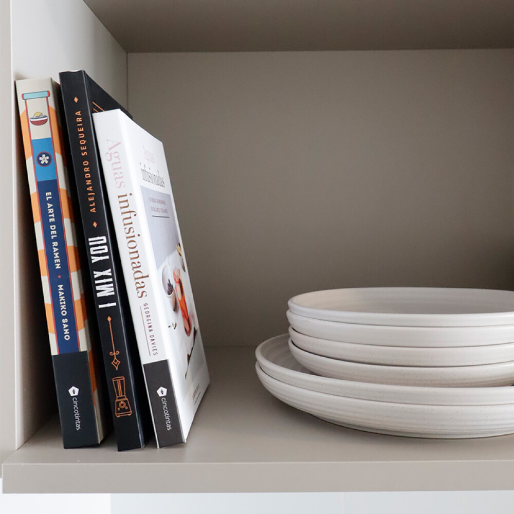 Juego de vajilla para 4 personas Juego de vajilla para 4 personas