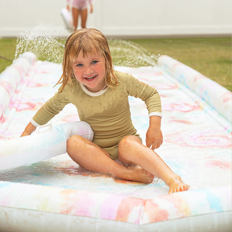 Pista Deslizadora de agua incluye 2 tablas Pista Deslizadora de agua incluye 2 tablas
