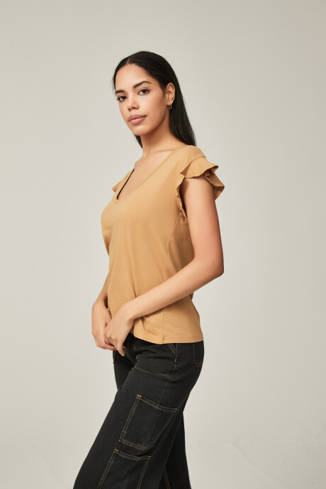 Remera Serbia Beige Oscuro
