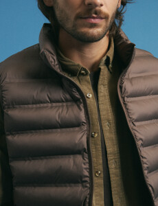 300510 CHALECO HARRY Marron
