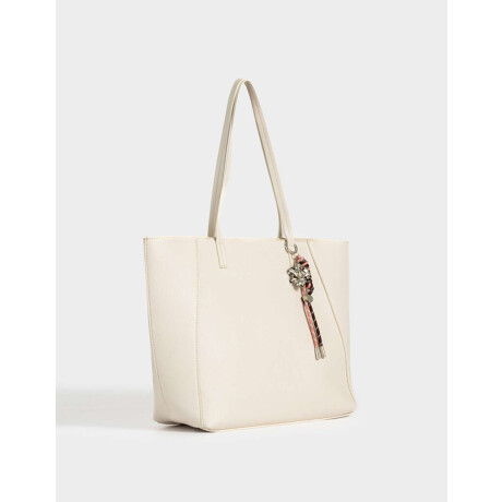 Cartera Shopper Con Charm Blanco Crudo