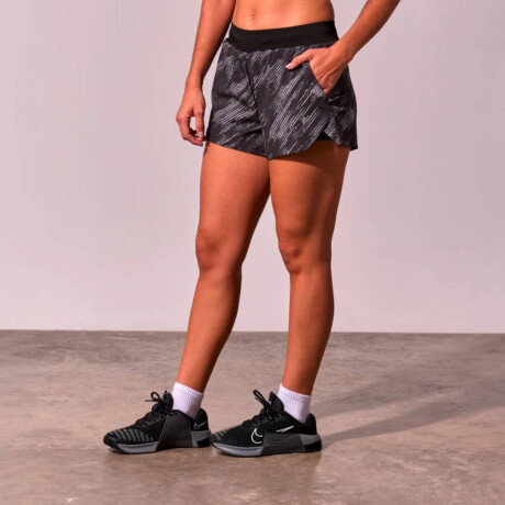 Short Lia de Mujer Negro