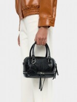 Bolso Tote Efecto Craquelado Con Colgante negro