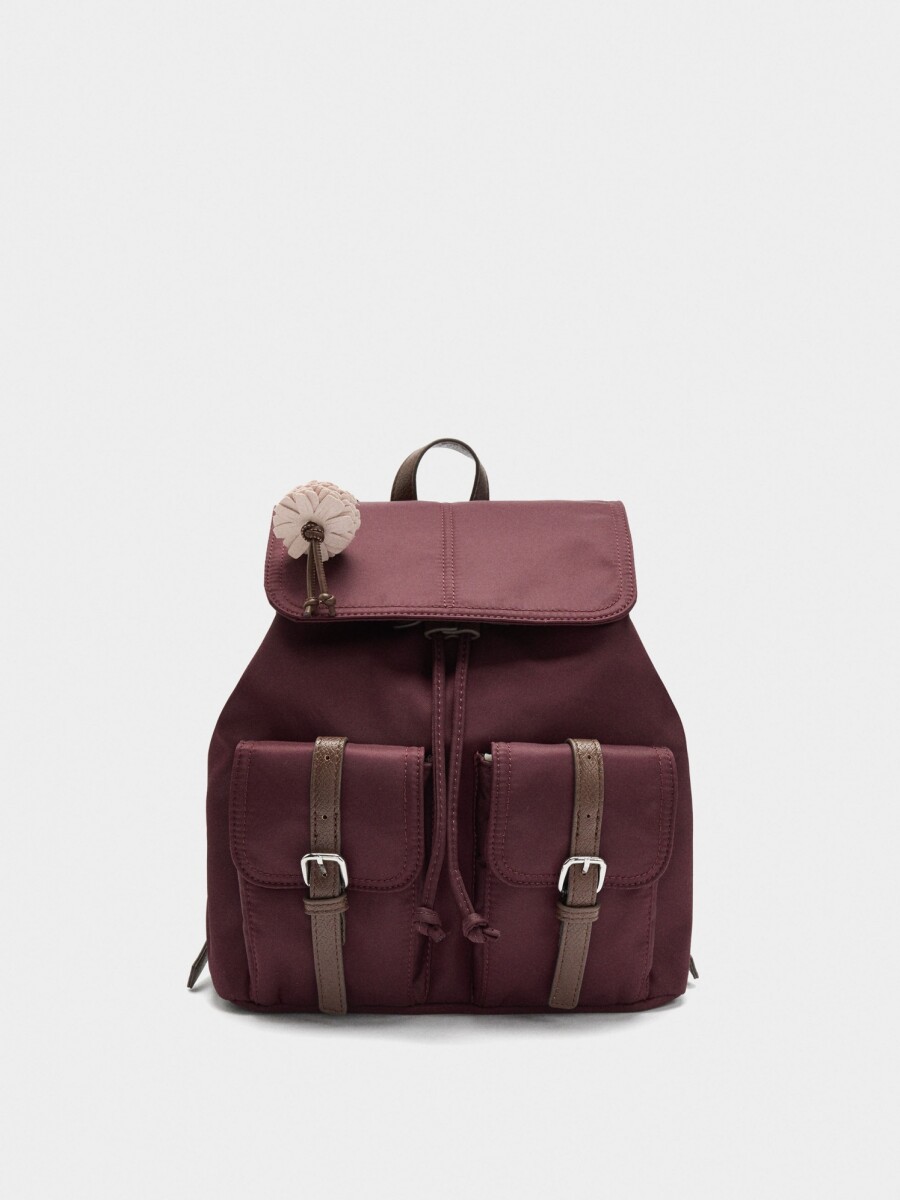 Mochila De Nylon Con Colgante burdeos