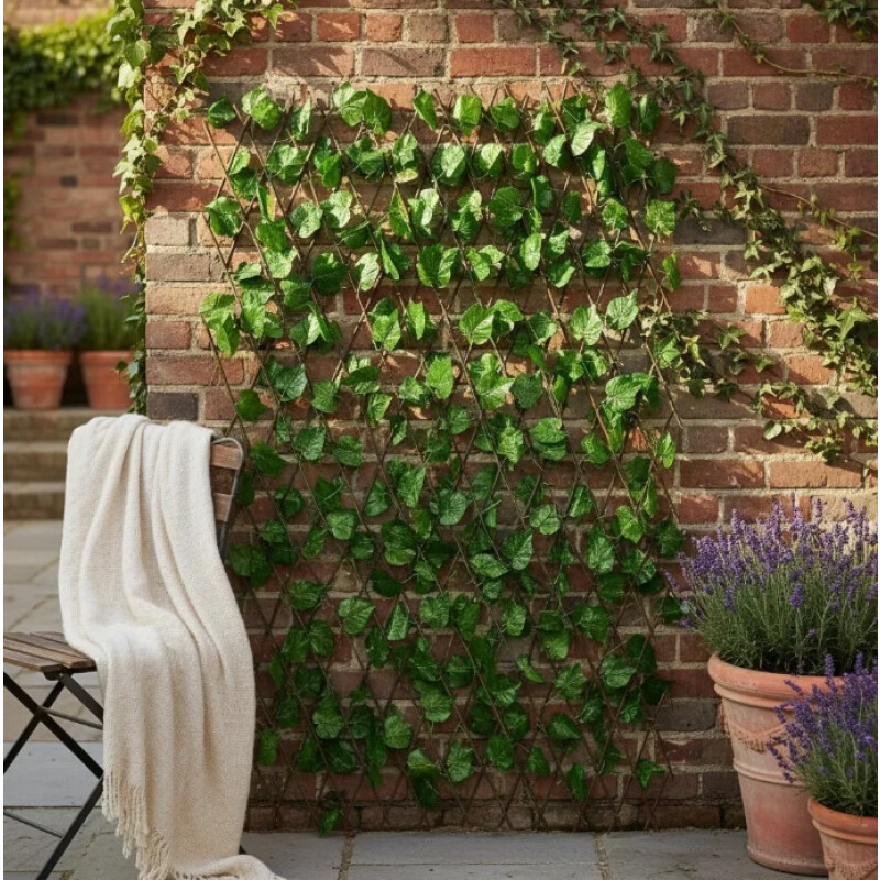 Cerco De Madera Con Hojas Artificiales Para Decoración Verde