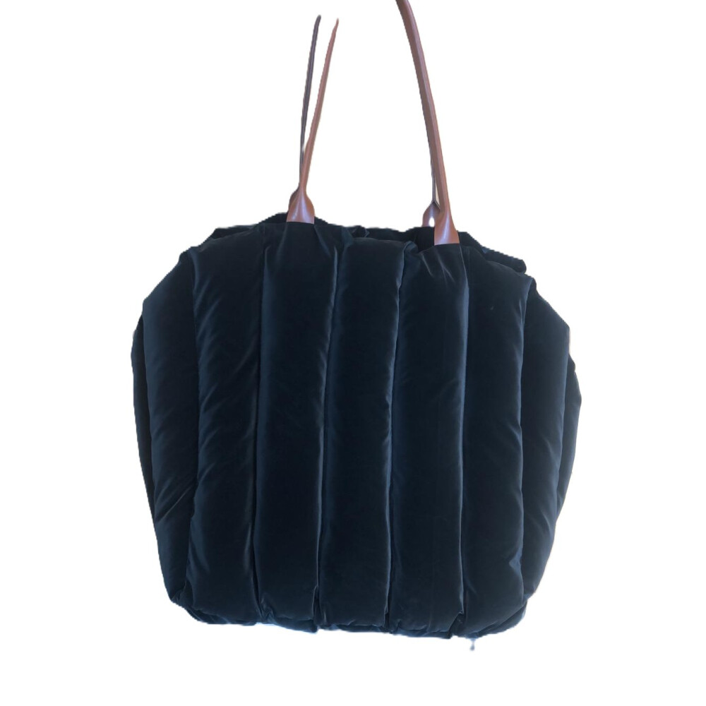 MOCHI CARRYING BAG / CAR SEAT - MEDIUM BLACK MOCHI CARRYING BAG / CAR SEAT - MEDIUM BLACK