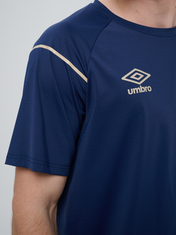 REMERA TERREN Umbro Hombre 001