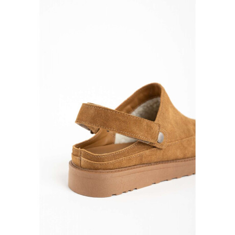 Zueco Gamuza Con Corderito Camel