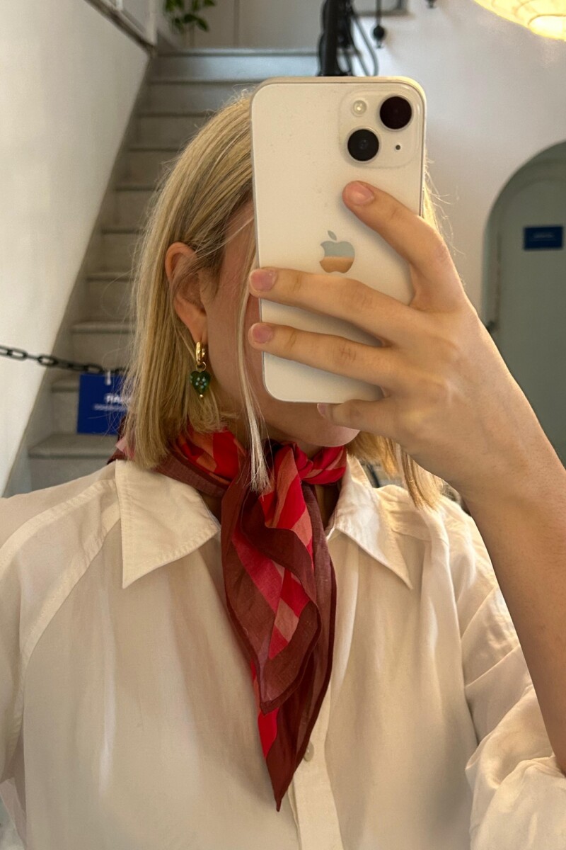 Nira Red